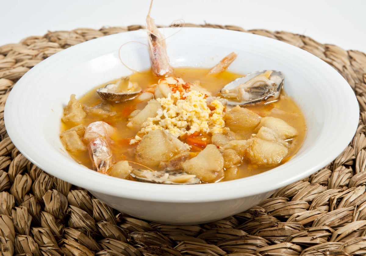 Sopa de rape de 'La Chola', una de las cocineras más queridas y populares de Cantabria.