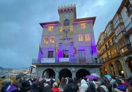 Concentración en el Ayuntamiento por el Día de la Mujer