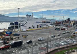 El Santoña estrena la nueva terminal de ferris