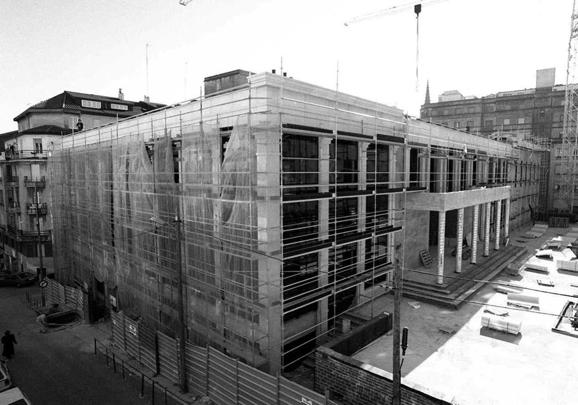 Imagen - Construcción del edificio del Rectorado.