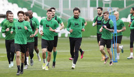 Un momento del entrenamiento de esta mañana, con Arturo en el grupo.