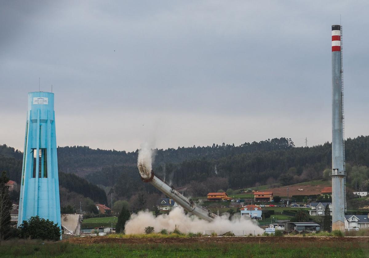 La detonación de la chimenea de Vioño, en imágenes