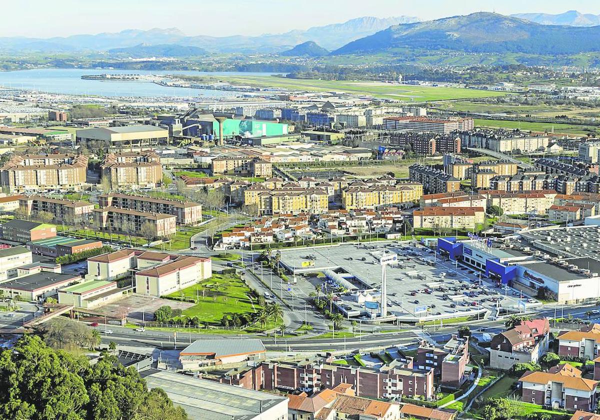 Imagen aérea de la zona del Primero de Mayo y del barrio de Nueva Montaña de Santander.