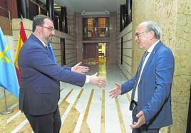 El presidente asturiano recibe al consejero Marcano.