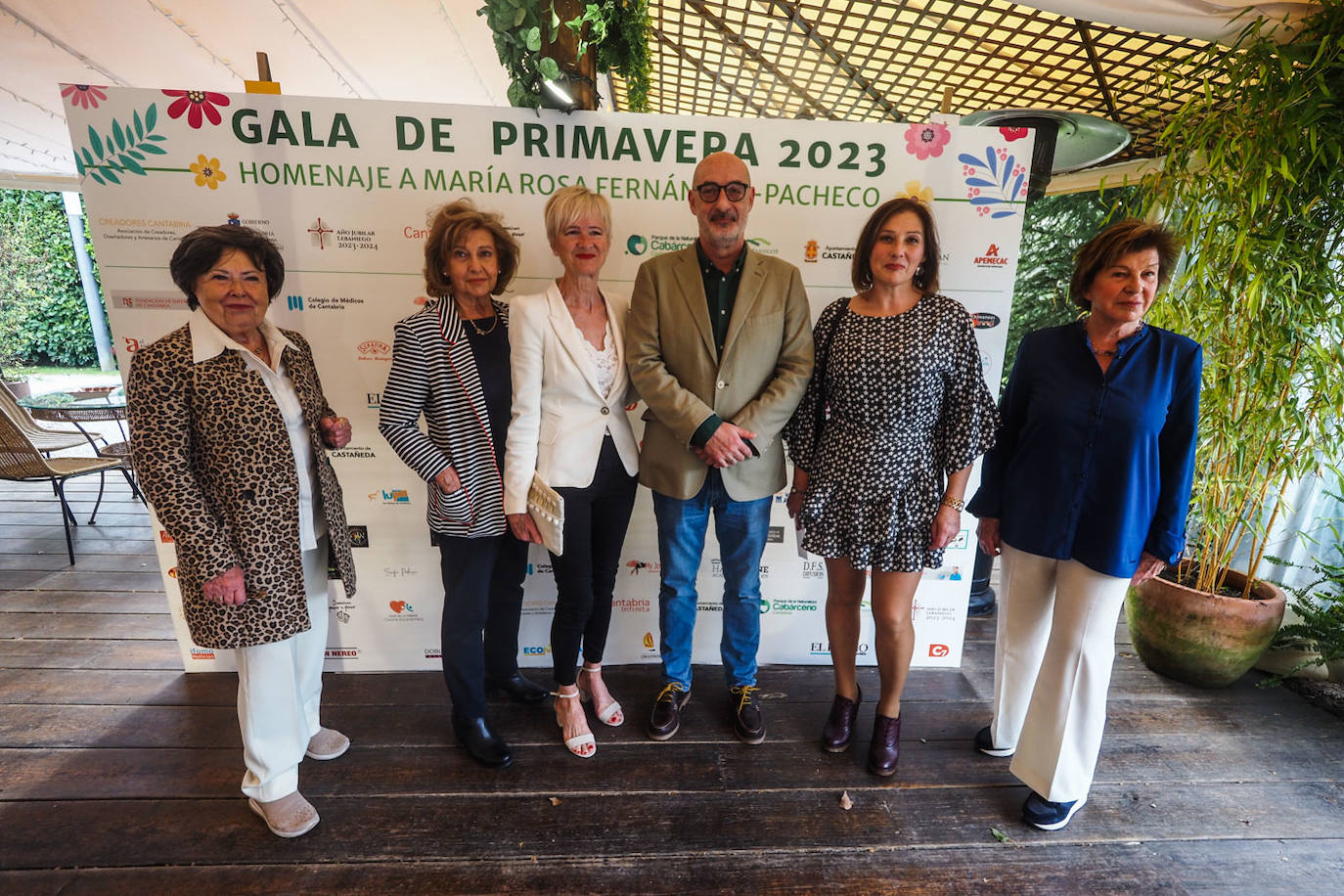 Carmen Carrión, Ana Leal, Pilar Alonso, Félix Álvarez, Rosa María Anuarbe y Emilia Levi. 