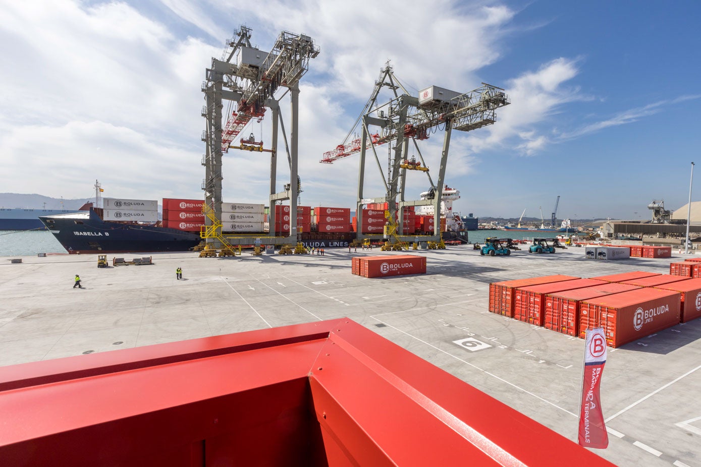 El primer barco de la Terminal llegó a Santander el miércoles por la tarde.