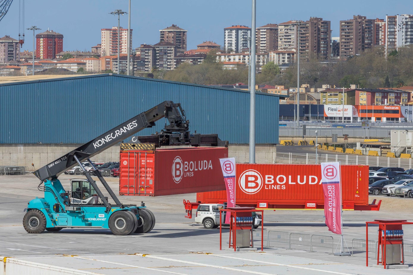 Empresas de fuera de Cantabria, como Gullón, ya han avanzado su intención de utilizar el nuevo equipamiento para dar salida a sus producciones.