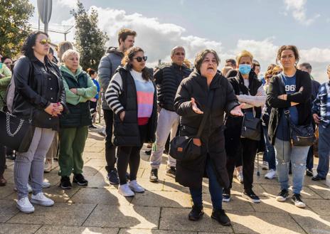 Imagen secundaria 1 - «Necesito el cuerpo de mi marido, no paren de buscarlo»