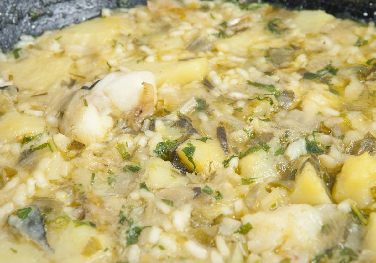 Unas patatas con bacalao, plato perfecto de  temporada.