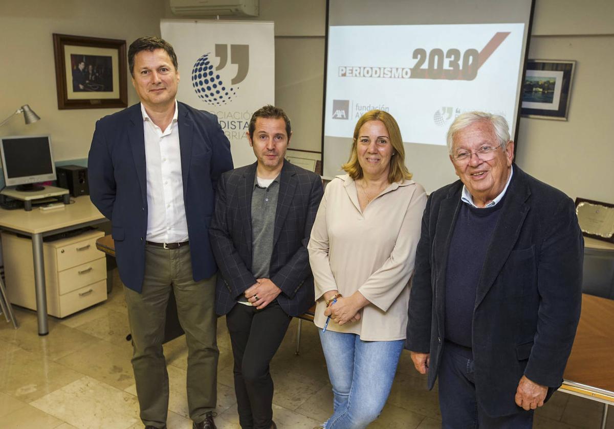 Josep Alfonso, Sergio Martín, Lola Gallardo y Fernando Jaúregui, en la presentación del estudio.