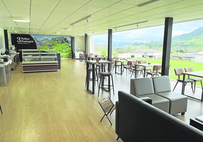 Sala de los sentidos con un mirador al valle destinada a las degustaciones.