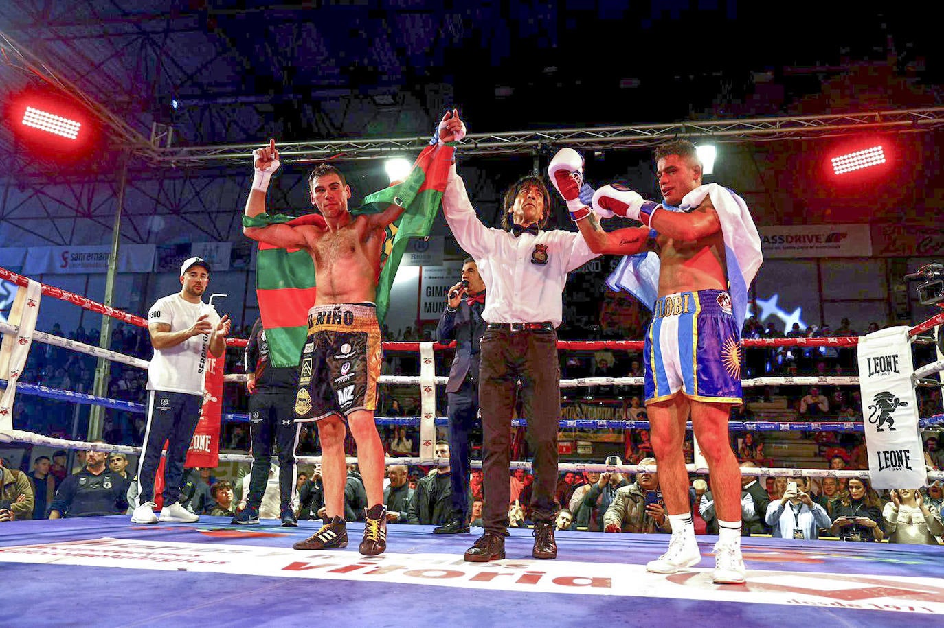 El árbitro de la pelea da como ganador al torrelaveguense, que venció a los puntos por decisión unánime de los jueces.