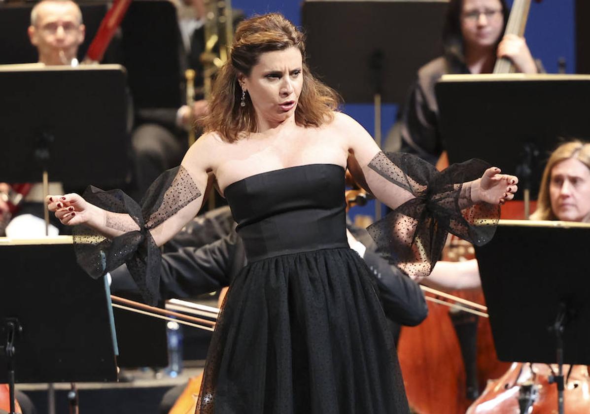 La soprano Sabina Puértolas, en una gala lírica en el Teatro Campoamor de Oviedo el pasado marzo.