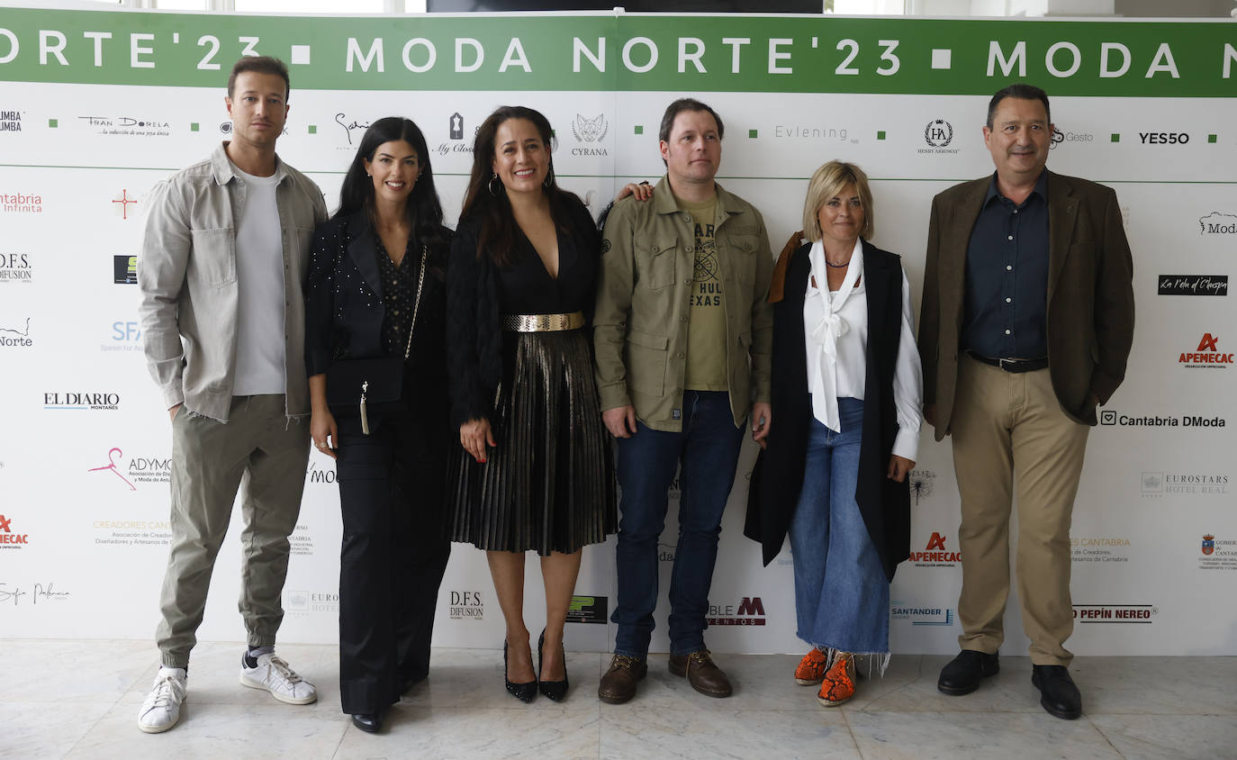 Ángel Santiago, Gabriela Fernández de Bobadilla, Pati Ruiz, Sergio Seoane, Lidia Arpide y Emiliano Blanco.