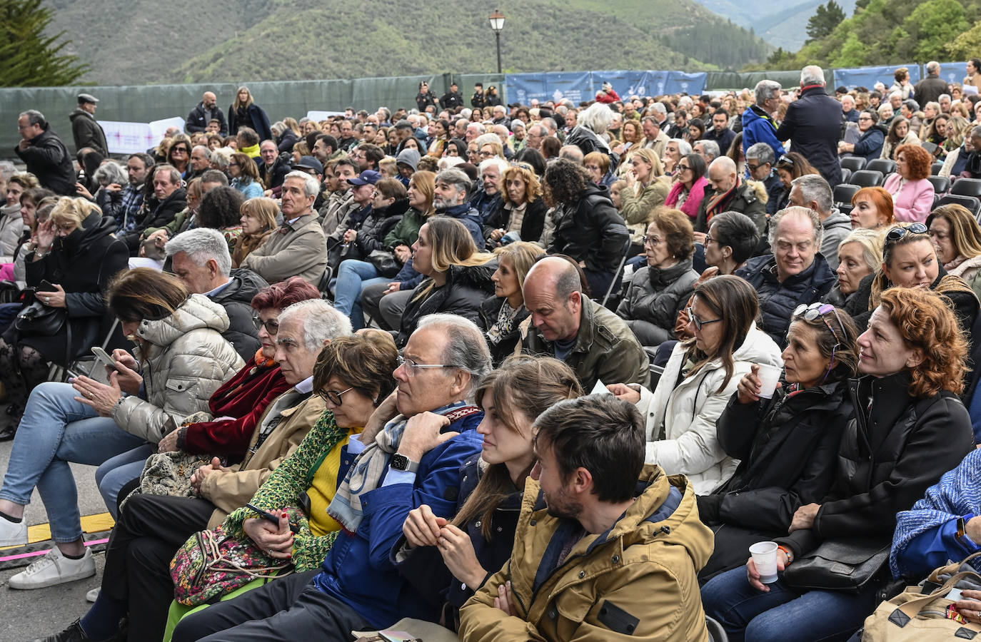 Público de todas las edades y perfiles disfrutó de la cita musical.