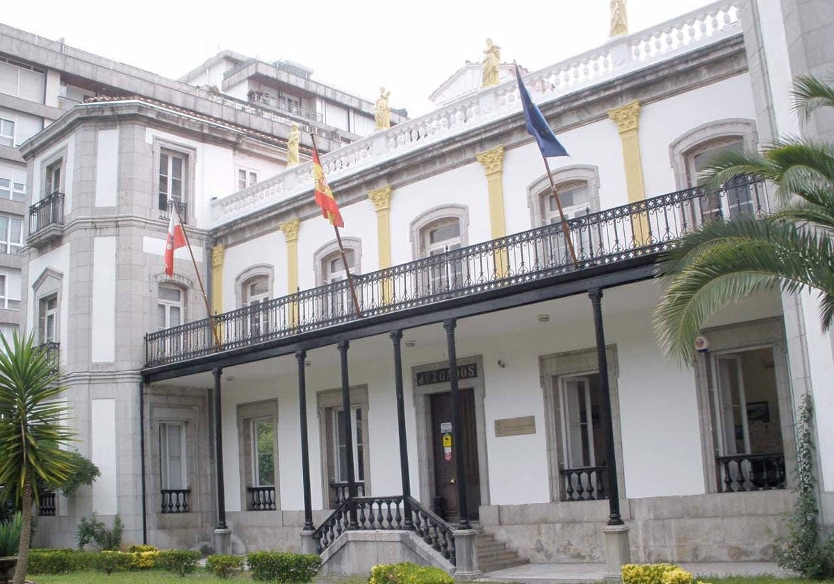 Edificio de los Juzgados de Laredo, sede de la Junta Electoral de Zona que ha emitido la instrucción dirigida al candidato del PRC.