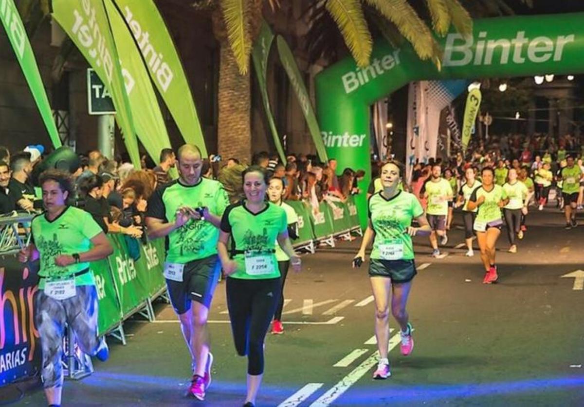 Imagen de archivo de la BinterNight Run que se corrió recientemente en Zaragoza.