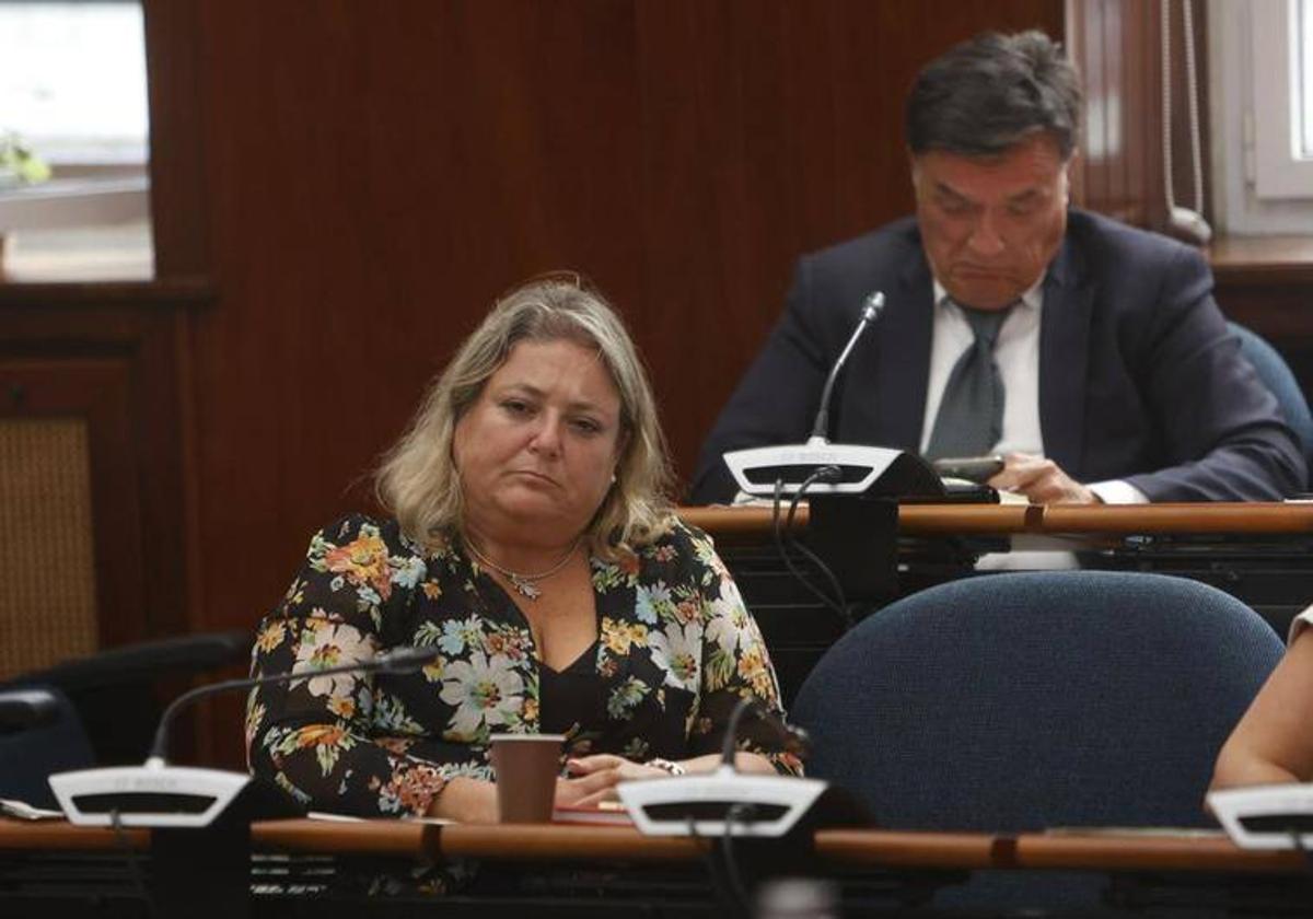 La concejala de Dinamización Social, Lorena Gutiérrez, durante un Pleno municipal.