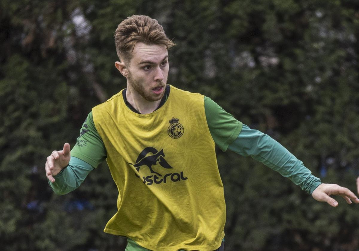 Gerard Fernández 'Peque', en un entrenamiento en las instalaciones Nando Yosu de La Albericia.