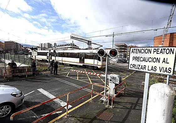 Torrelavega allana el camino para el desvío de los trenes