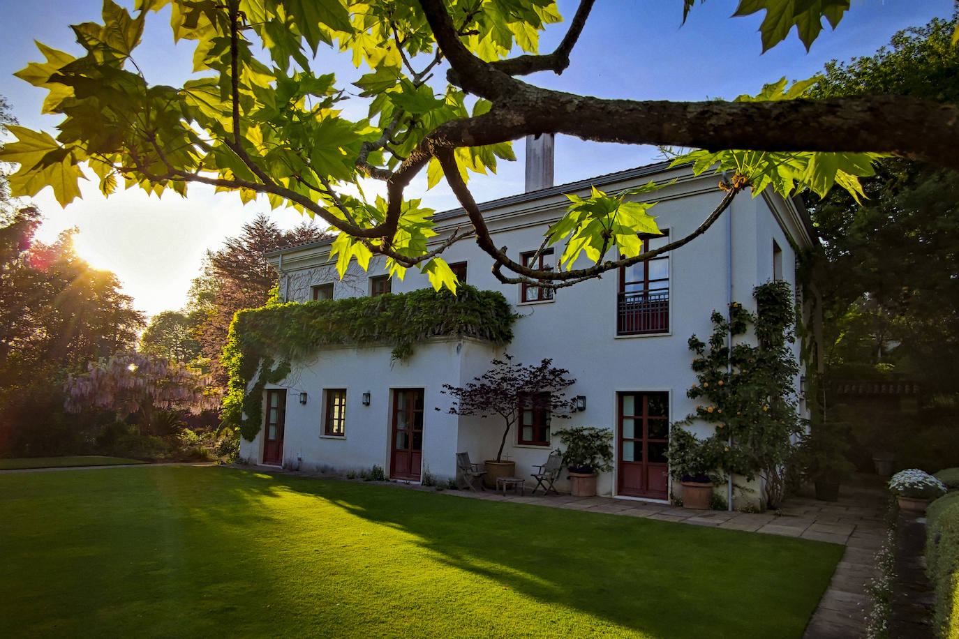 Una de las fachadas laterales de la casa de Luis González-Camino.