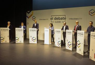 La fábrica de hidrógeno en el suelo de Sniace y el soterramiento centran el debate de Torrelavega