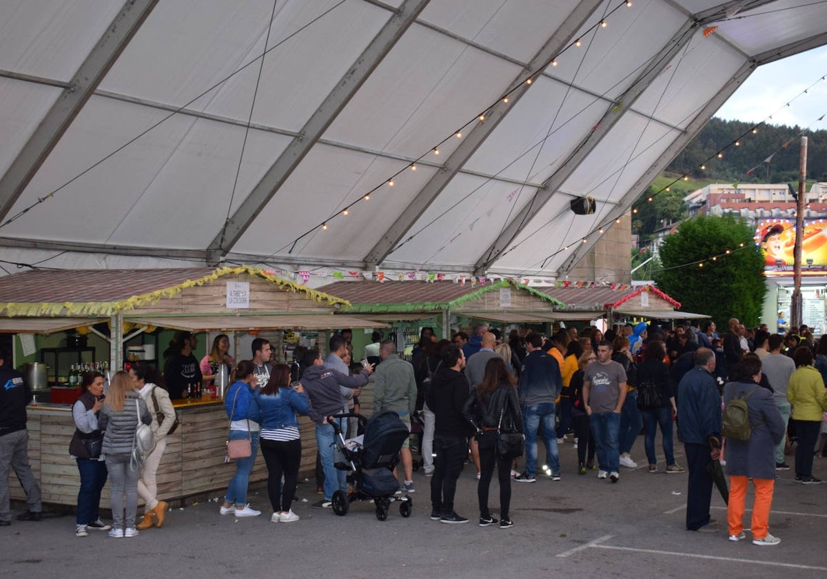 El aparcamiento municipal de la Avenida Luis de la Concha contará con seis casetas para celebrar la feria del día por San Antonio