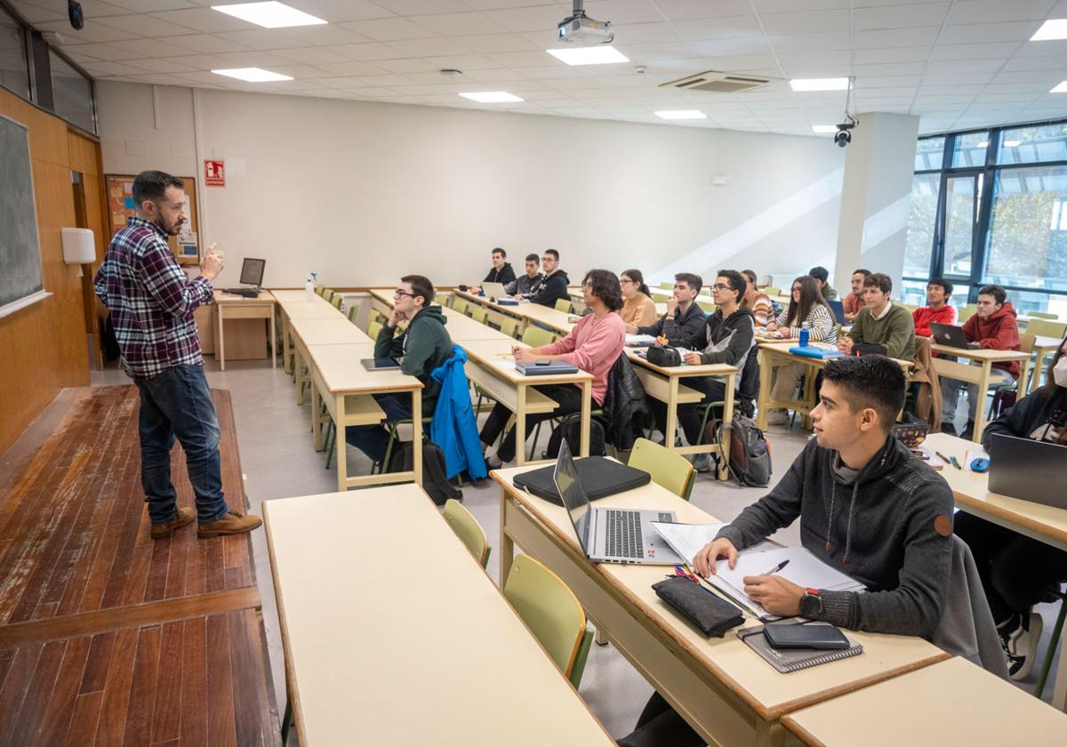 La UC se sitúa en el puesto 25 en inserción laboral y destaca en salud y en ciencias