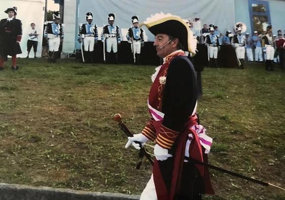 Luis Lazuén en la fiesta del Cañonazo de La Cavada.