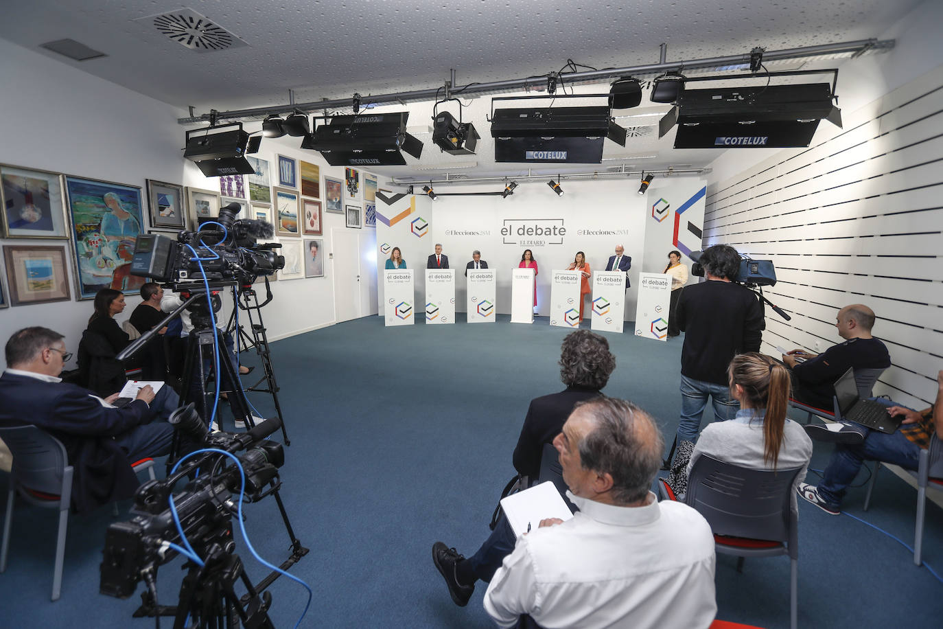 Plató en la sede de El Diario Montañés en el que se realizó el debate de candidatos.