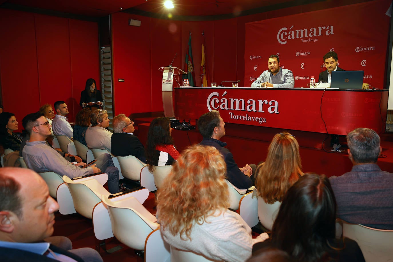 Andrés Sainz y Óscar Ruiz presentan su proyecto Tecan.