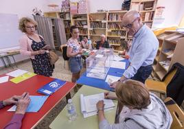 Las votaciones se desarrollaron sin sobresaltos en El Astillero.