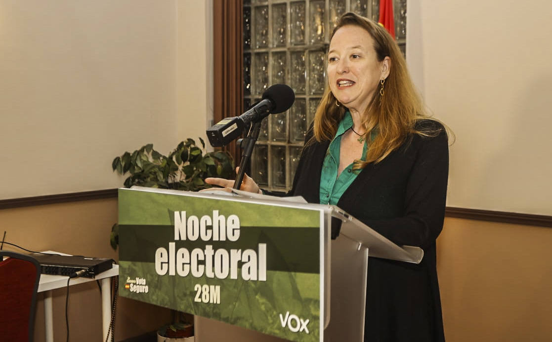 Cargos, simpatizantes y militantes de Vox se reunieron el domingo por la noche en el Hotel Palacio del Mar. 