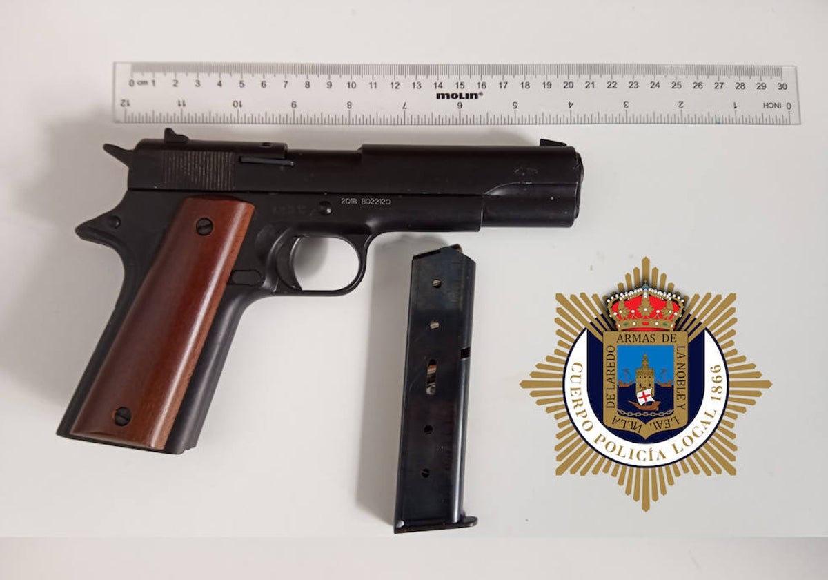 La Policía Local de Laredo se incauta de una pistola sin licencia