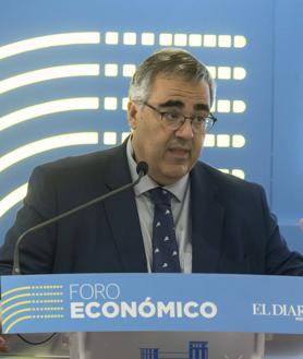 Imagen secundaria 2 - Gregorio Izquierdo ha intervenido este martes en el Foro Económico de El Diario Montañés.