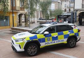 Los nuevos vehículos de la Policía Local fueron presentados este miércoles junto a las oficinas municipales.