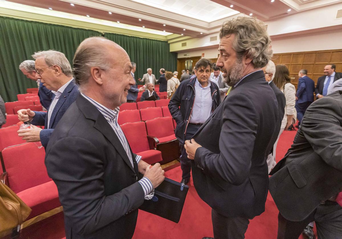 Antonio Cornadó y Manuel Huerlta en el pleno del pasado miércoles