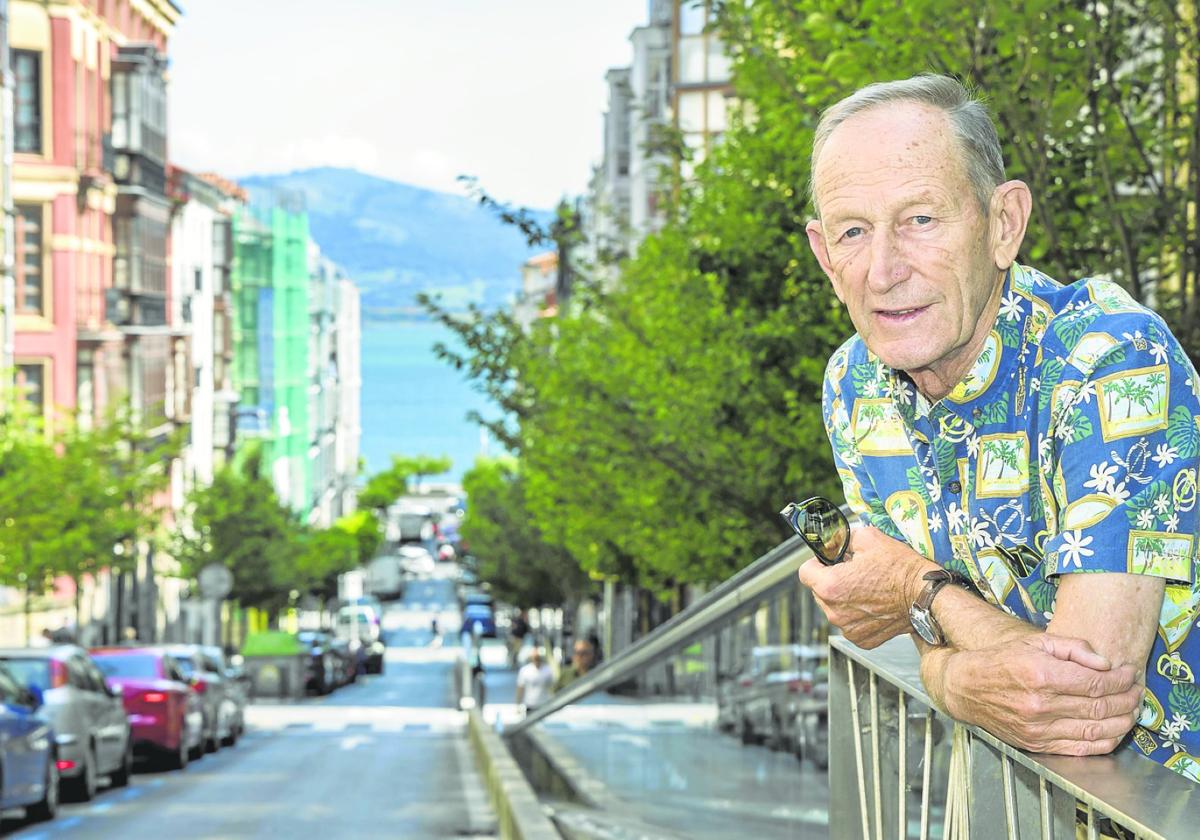 Viktor Kovalenko, en la calle Lope de Vega de Santander, donde se ha alojado.