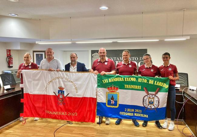 El campeonato regional de remo se presentó este jueves en el Ayuntamiento de Laredo.