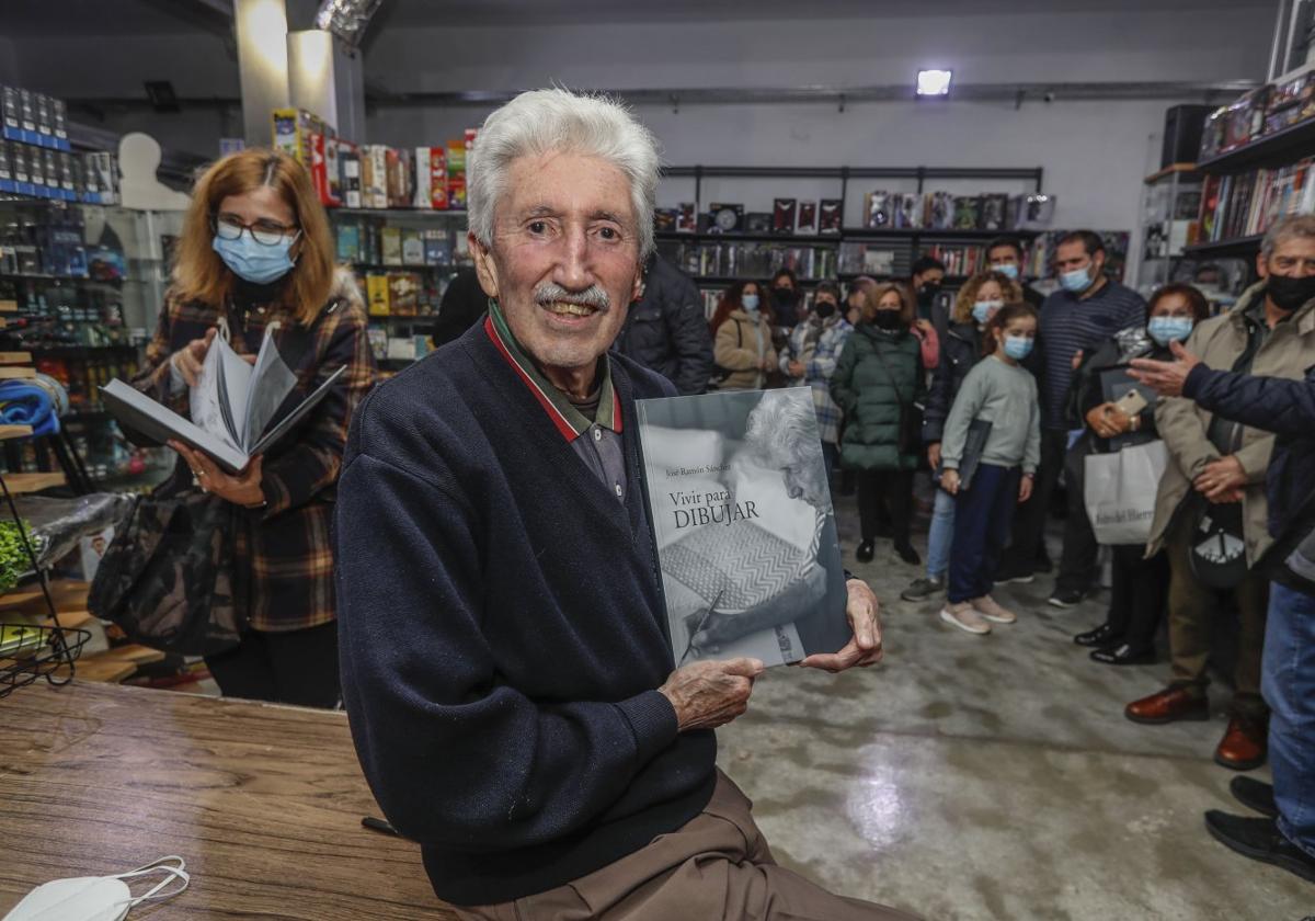 José Ramón Sánchez durante la presentación de uno de sus libros.