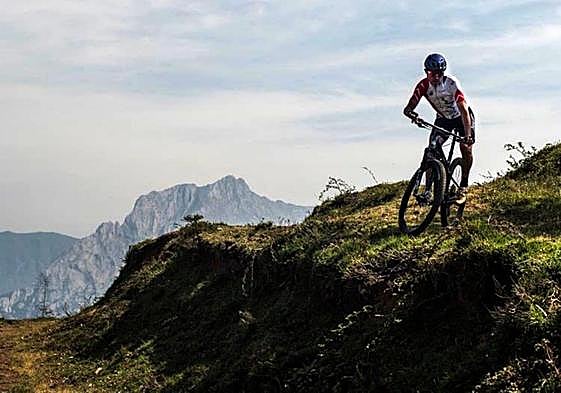Samuel Sánchez debutará hoy en una prueba de bicicleta de montaña.