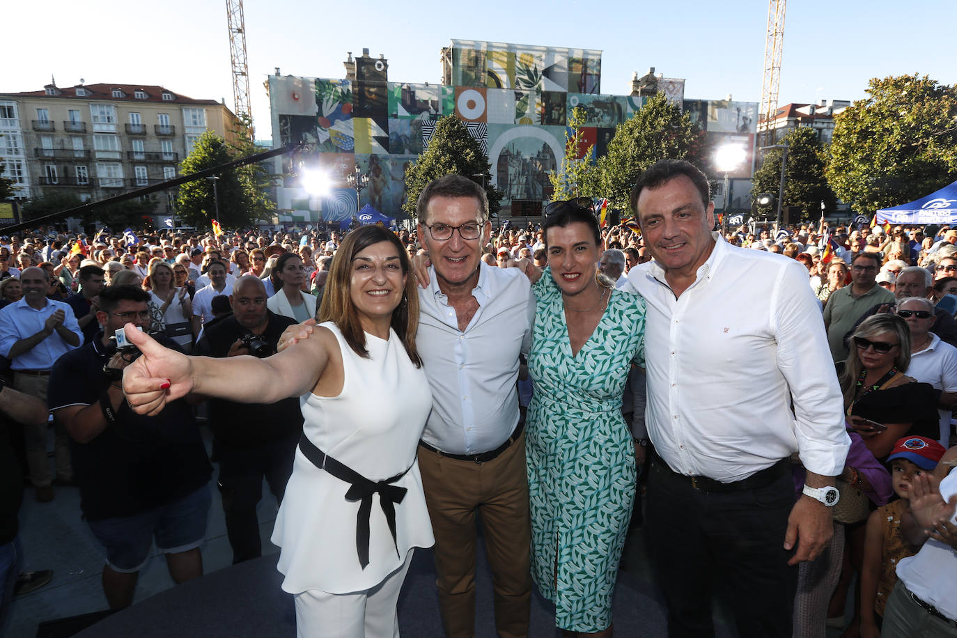 María José Sánez de Buruaga, Alberto Núñez Feijóo, Gema Igual y Félix de las Cuevas. 