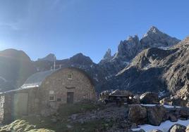 Ruta al refugio del Jou de los Cabrones, el «más aislado de España»