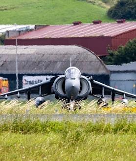 Imagen secundaria 2 - Los Harrier durante su estancia en Santander. 