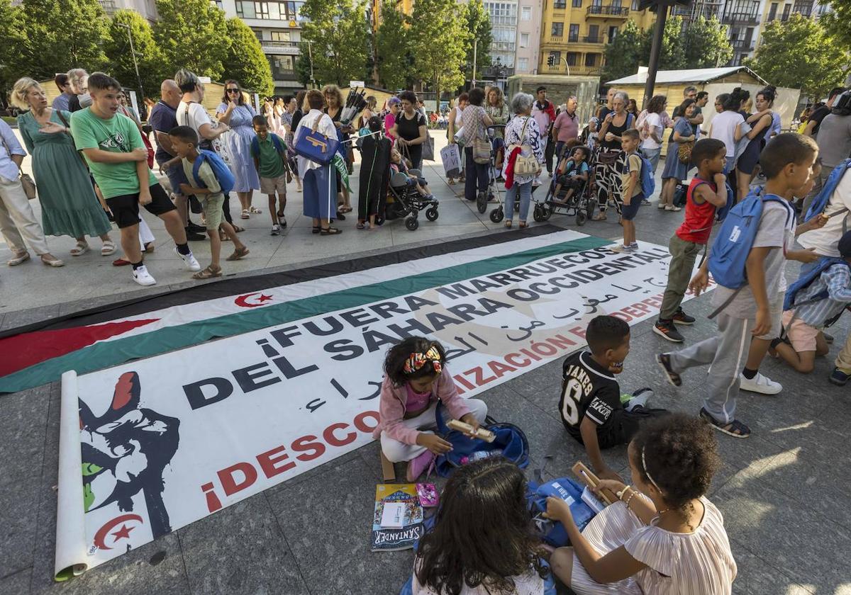 Concentración por el pueblo saharaui en Santander