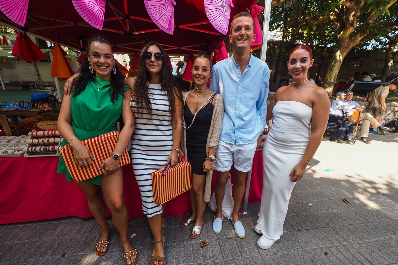 Silvia Balmori, Carmen Rocío Llata, Carlota Castillo, David Movellán y Noelia Pino.