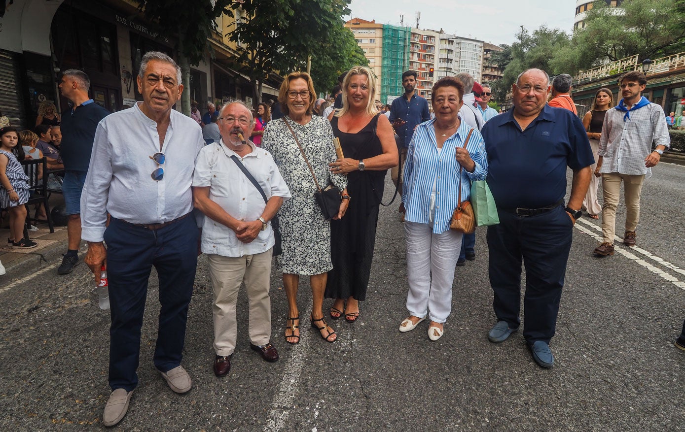 Francisco Cis, Manolo Vega, Carmen Gónzalez, Sonia Gutiérrez, María Antonia González e Isaac Herrero.