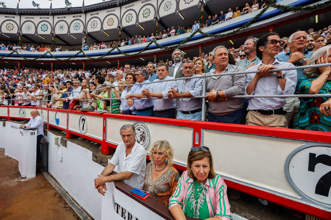 Más de 8.000 aficionados poblaron el coso.