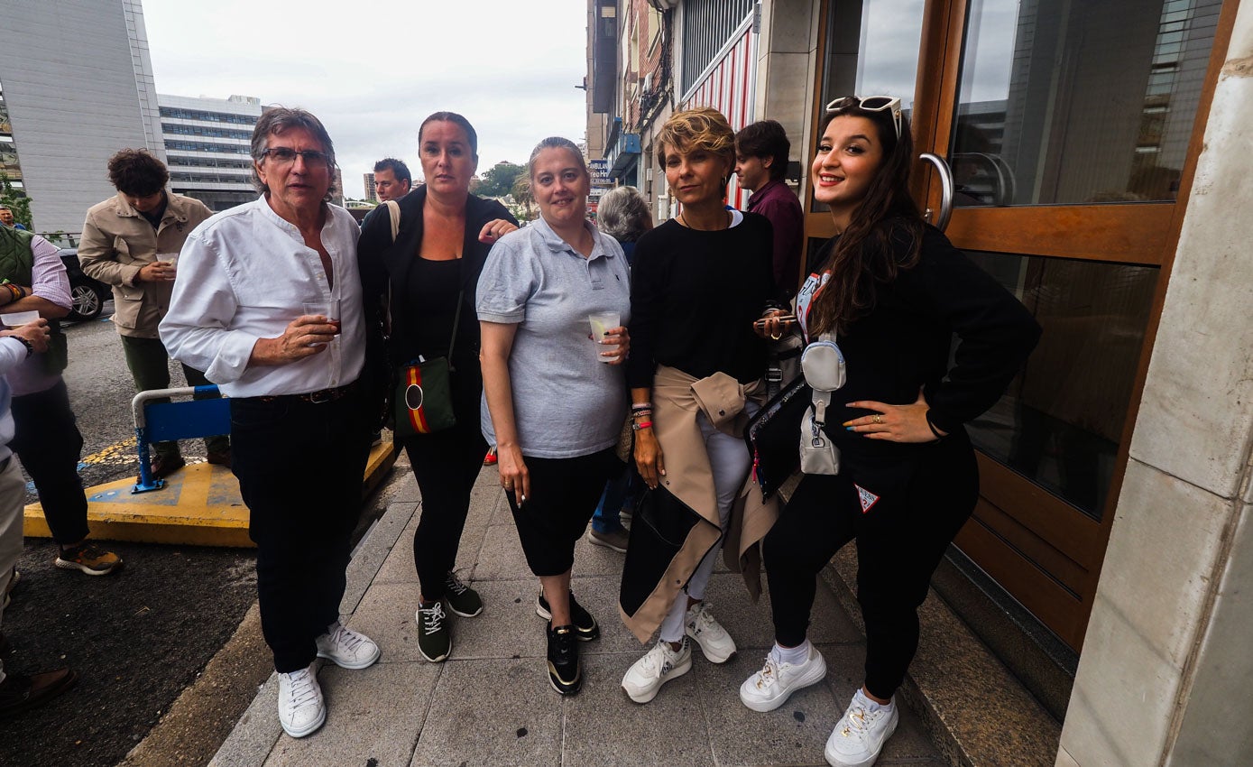 Félix Ariel de Benito, Tamara Valero, María García, María Izaga y Yadira Valero. 