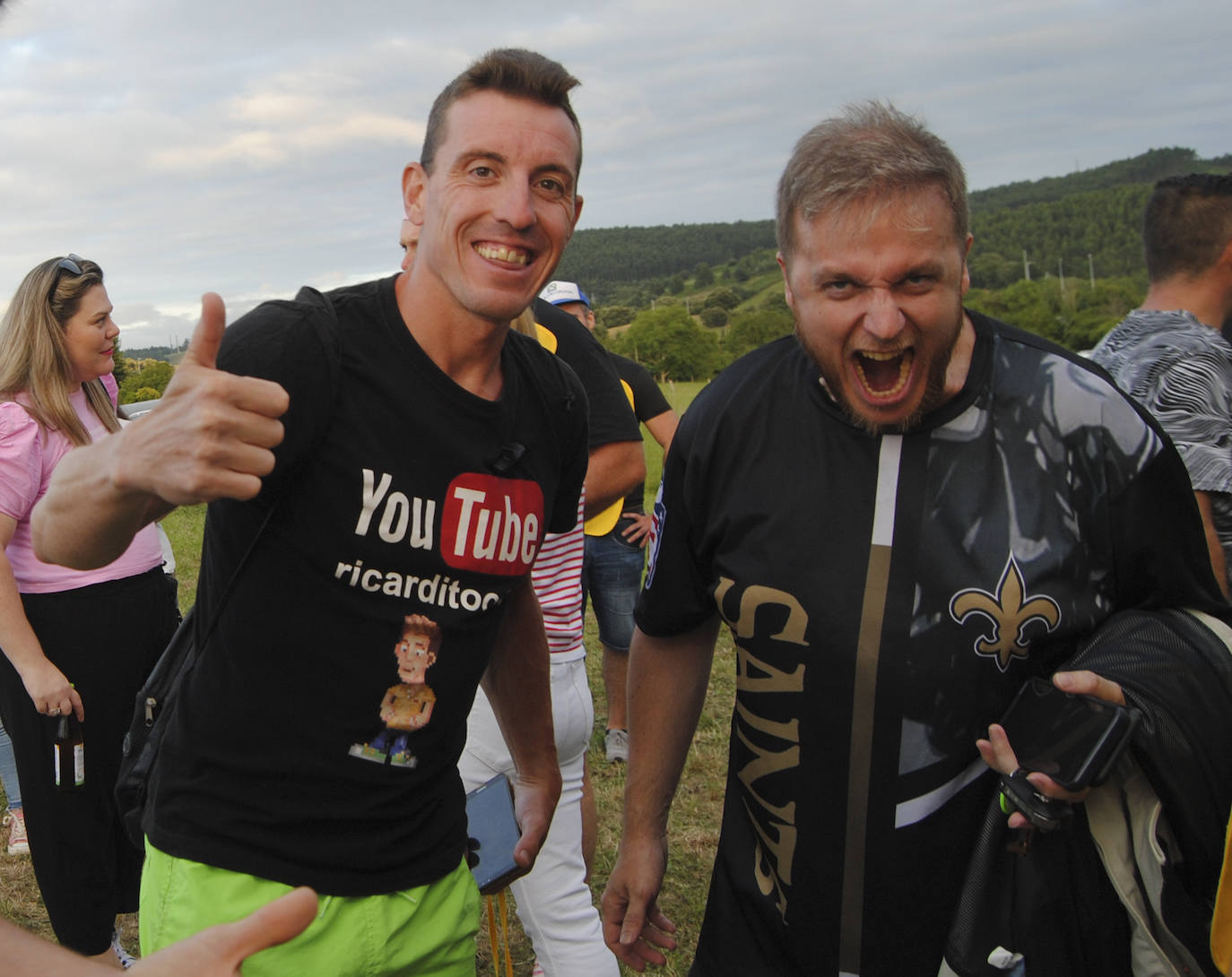 Valentín Carrasco Ferrer celebra eufórico su victoria.